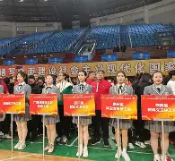 角逐场上搏尽全力，高能时刻再现惊喜连连(角逐超高空纪录片)